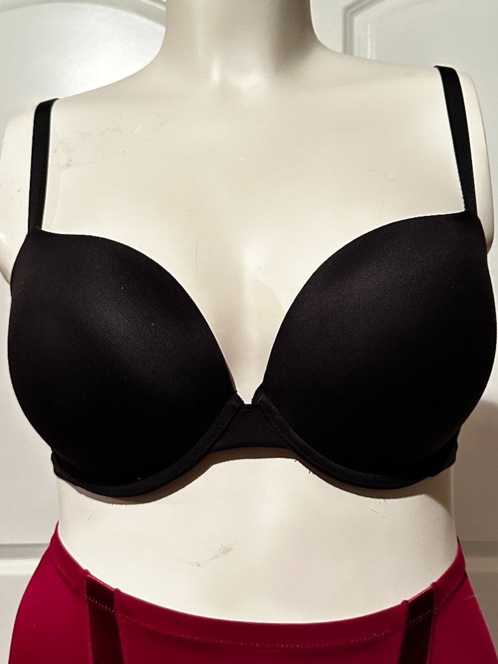 Women's Calvin Klein Bra Size 38C NWT